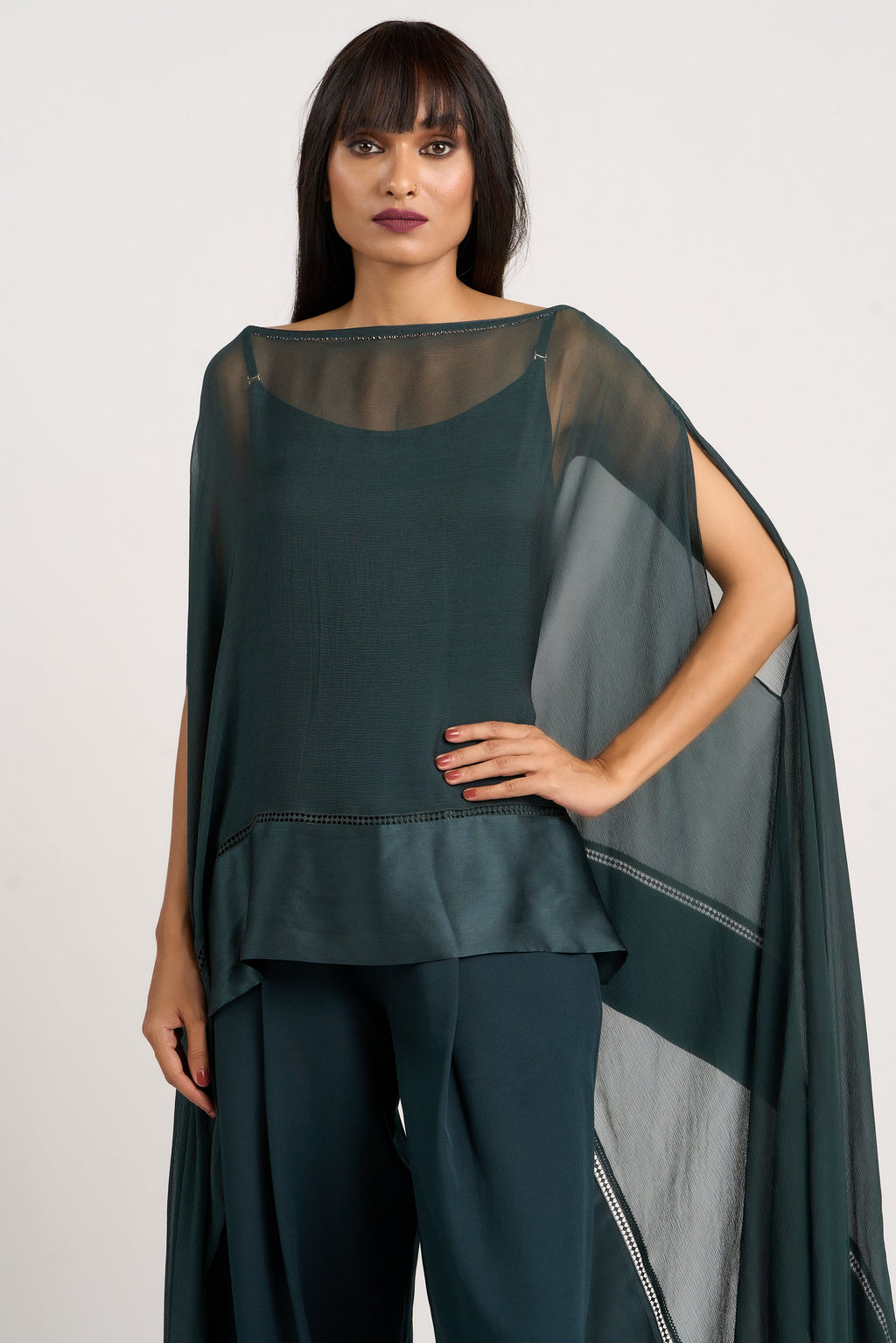 Aire Cape Top