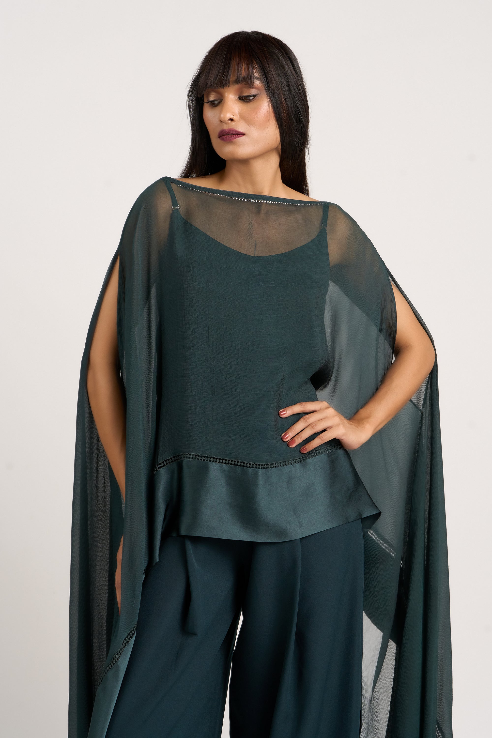 Aire Cape Top