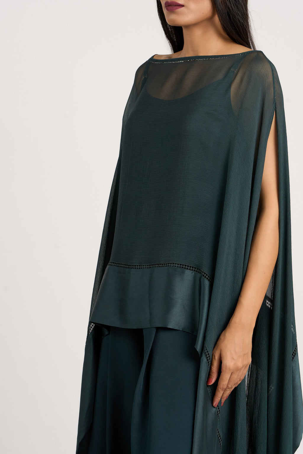 Aire Cape Top